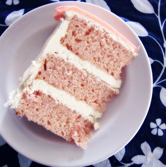 Strawberry & White Chocolate Cake
