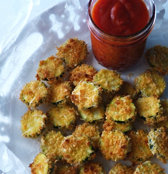 Baked Zucchini Coins with Tomato Sauce 